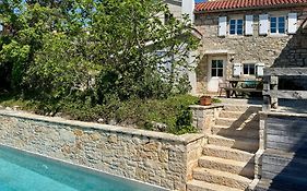 Villa Hideaway With Heated Pool, Sauna & Bikes